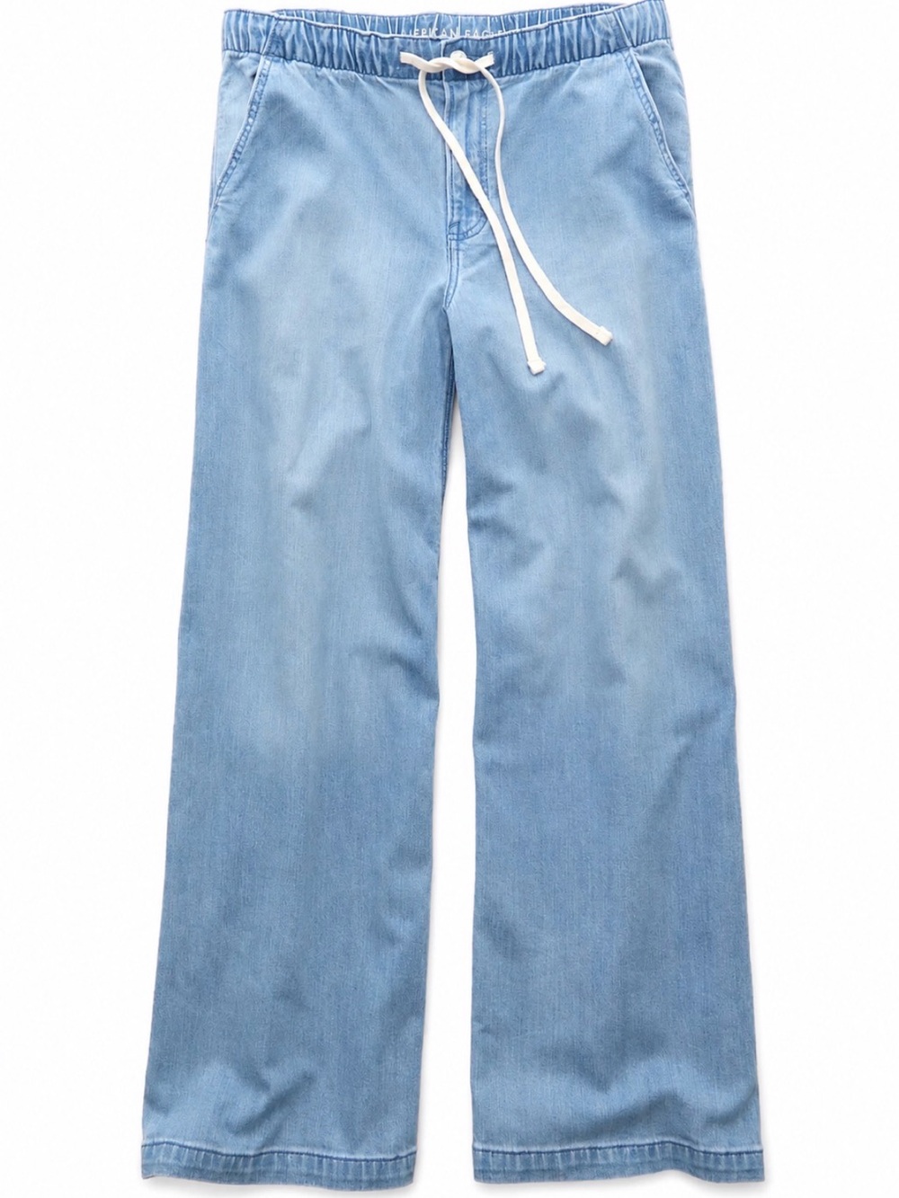 Low-Rise Ultra Wide-Leg Pull-On Jean
